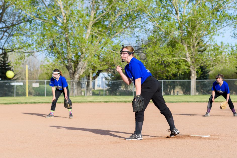 Baseball season begins for the Drumheller girls softball teams. - DrumhellerMail