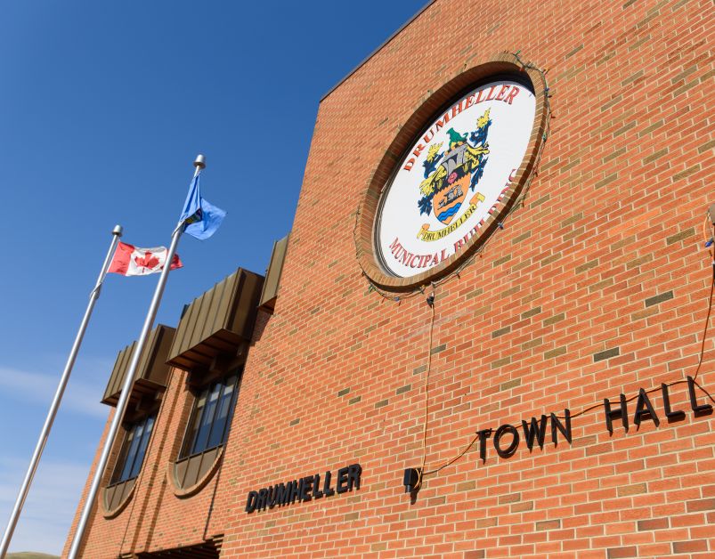 Drumheller Town Hall - mailphoto by Terri Huxley